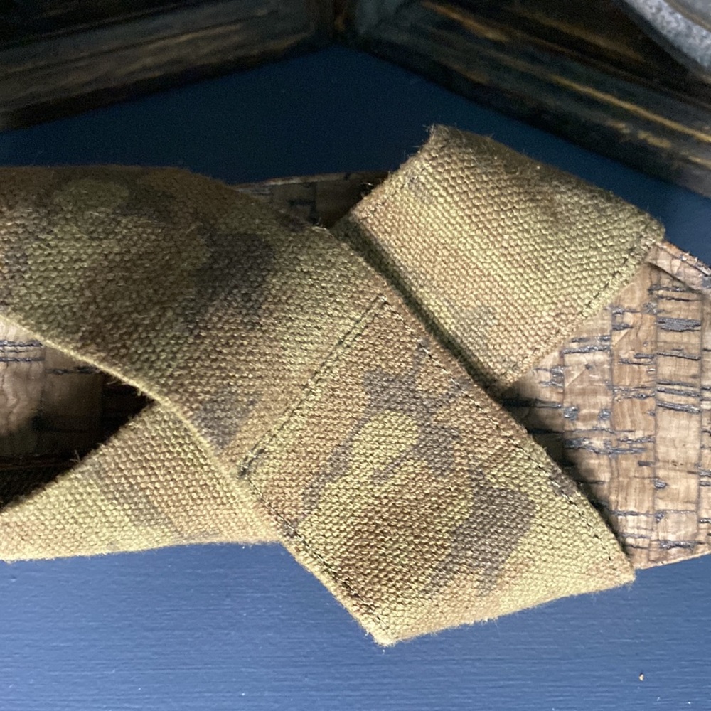 Lucky Brand- Miller 2 Camo Wedge Platform Sandal - Picture 8 of 9